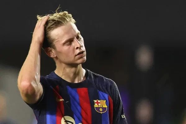 De Jong does not rule out the chance to join this Premier League team after ignoring Manchester United.